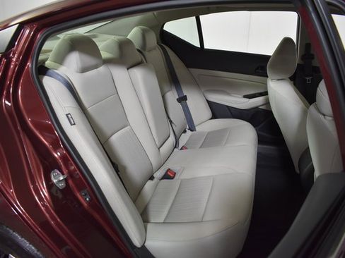 Certified 2023 Nissan Altima 2.5 SV image 31