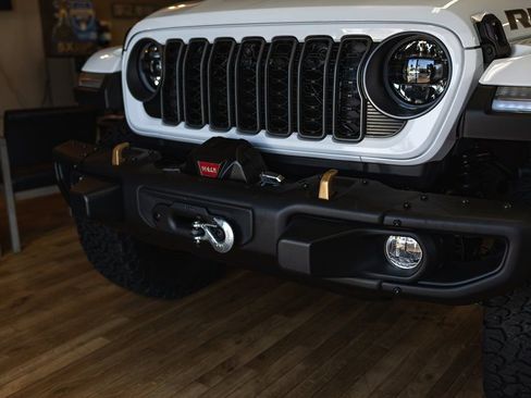 New 2025 Jeep Wrangler Unlimited Rubicon 392 image 3