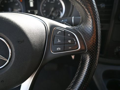 Used 2021 Mercedes-Benz Metris w/ Premium Safety Package image 10