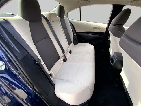 Used 2022 Toyota Corolla LE w/ LE Convenience Package FWD image 19