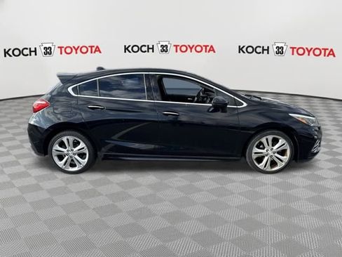 Used 2017 Chevrolet Cruze Premier w/ RS Package image 8