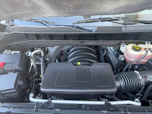 Used 2022 Chevrolet Silverado 1500 LT w/ Z71 Off-Road Package AWD/4WD image 31