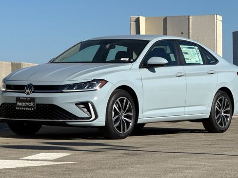 New 2025 Volkswagen Jetta SE image 8