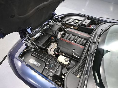 Used 2001 Chevrolet Corvette Convertible RWD image 35