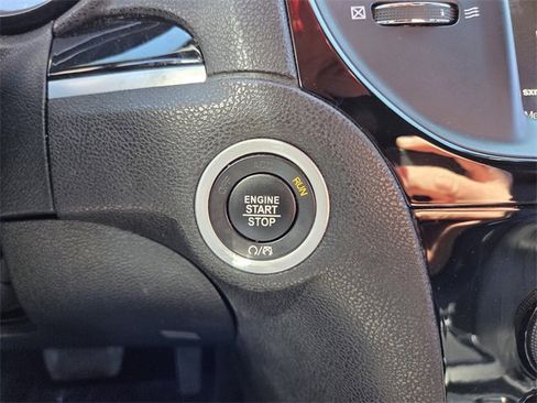 Certified 2023 Chrysler 300 S image 34