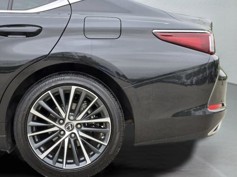 Used 2025 Lexus ES 350 Premium w/ Premium Package image 39