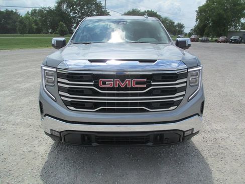 New 2026 GMC Sierra 1500 SLT w/ SLT Premium Package AWD/4WD image 12