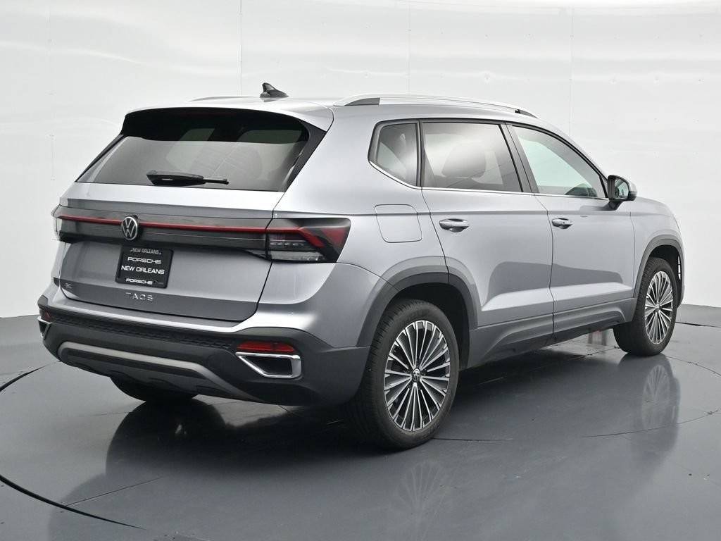 Used 2025 Volkswagen Taos SE FWD image 7