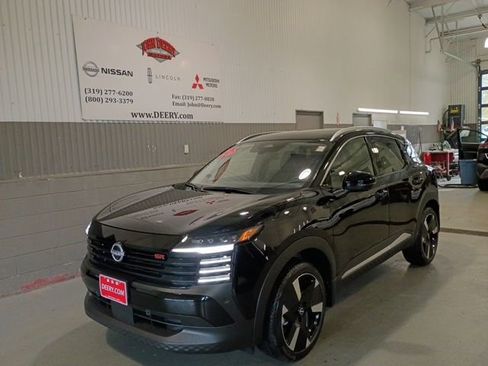 New 2026 Nissan Kicks SR w/ SR Premium Package image 6