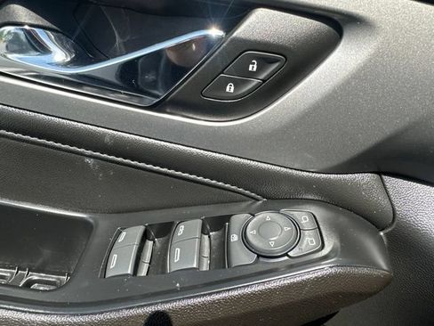 Used 2023 Chevrolet Traverse LT AWD/4WD image 28