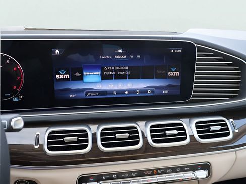 New 2026 Mercedes-Benz GLS 450 4MATIC image 24