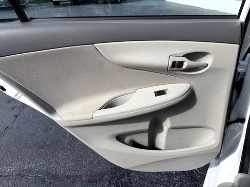 Used 2009 Toyota Corolla image 13