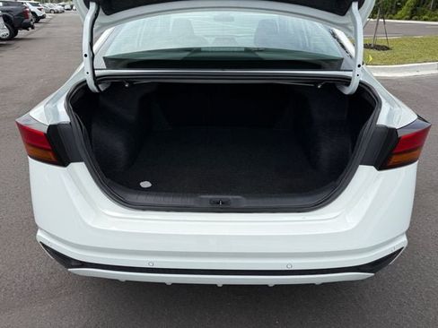 Used 2025 Nissan Altima 2.5 SV FWD image 5