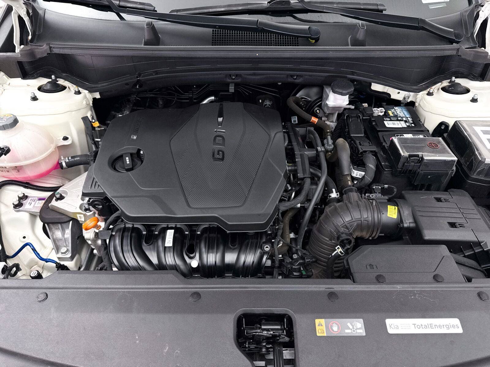 Used 2023 Kia Sportage LX FWD image 7