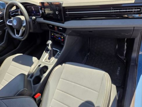 Certified 2026 Volkswagen Jetta SE FWD image 18