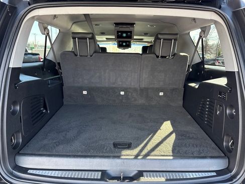 Used 2020 Chevrolet Suburban Premier image 29