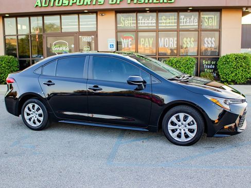 Used 2024 Toyota Corolla LE image 13