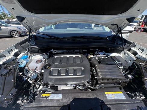 Used 2026 Volkswagen Tiguan SE AWD/4WD image 29