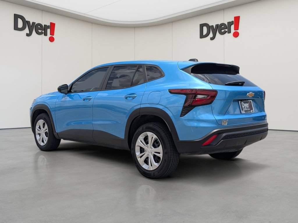Used 2025 Chevrolet Trax LS w/ Driver Confidence Package FWD image 5
