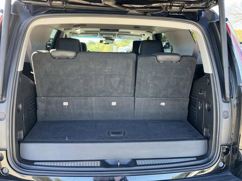 Used 2016 Cadillac Escalade Premium image 12