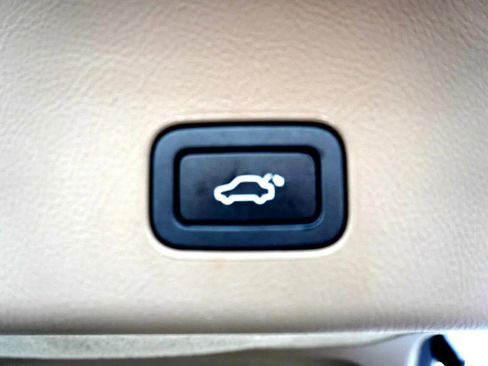 Used 2012 Land Rover Range Rover Sport HSE LUX AWD/4WD image 28