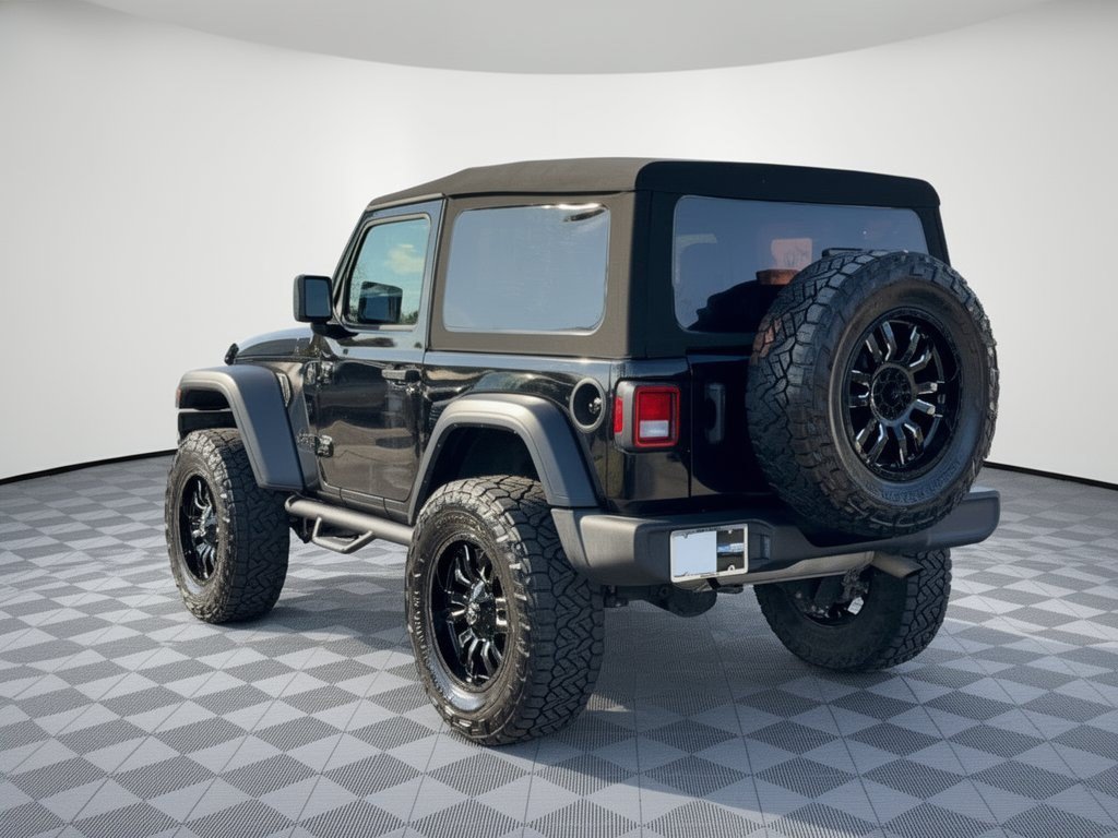 Used 2023 Jeep Wrangler Sport AWD/4WD image 3
