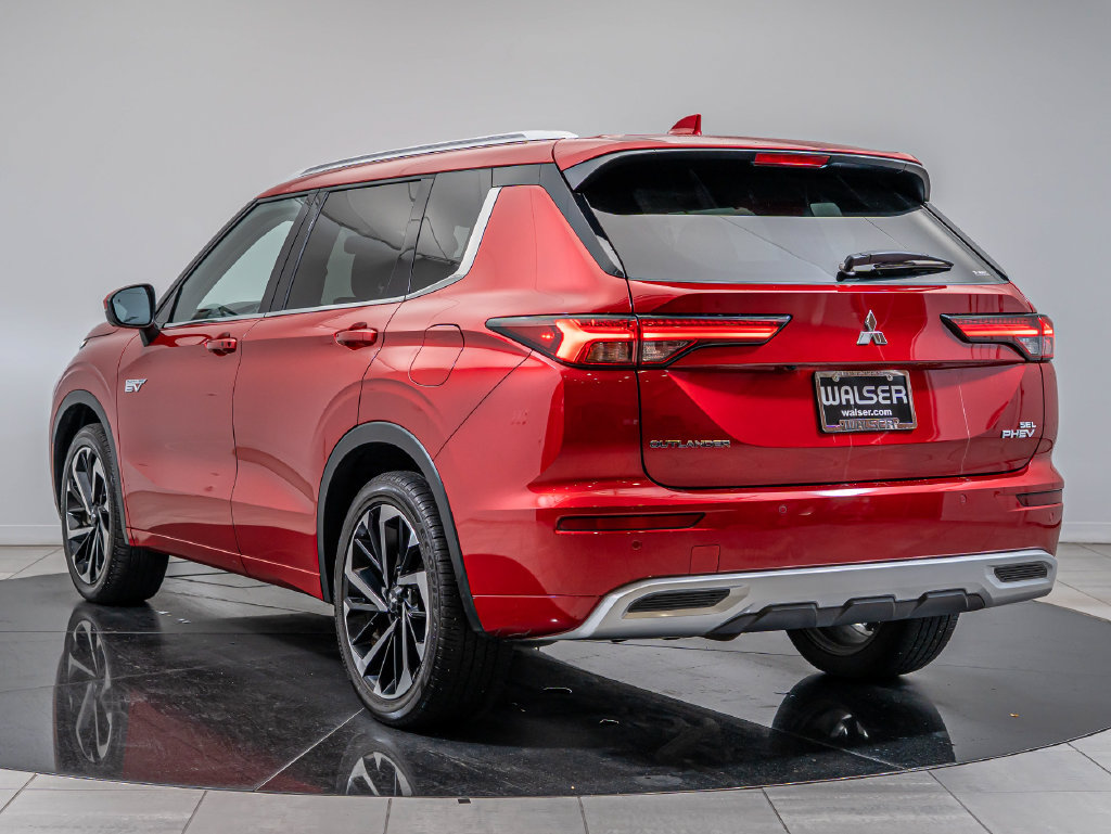 Used 2025 Mitsubishi Outlander SEL AWD/4WD image 6