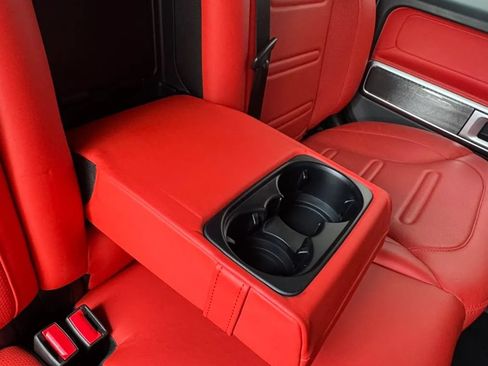 Used 2025 Mercedes-Benz G 550 image 70