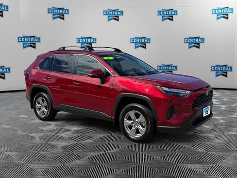 Used 2025 Toyota RAV4 XLE AWD/4WD image 7
