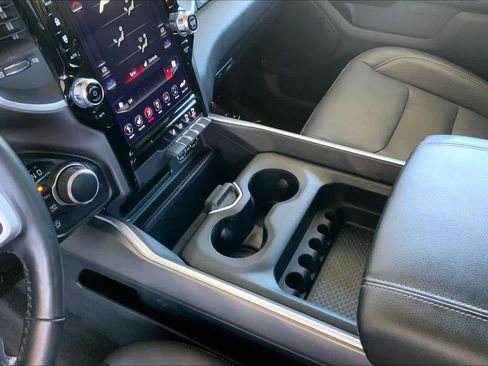 Used 2021 RAM 1500 Big Horn AWD/4WD image 17
