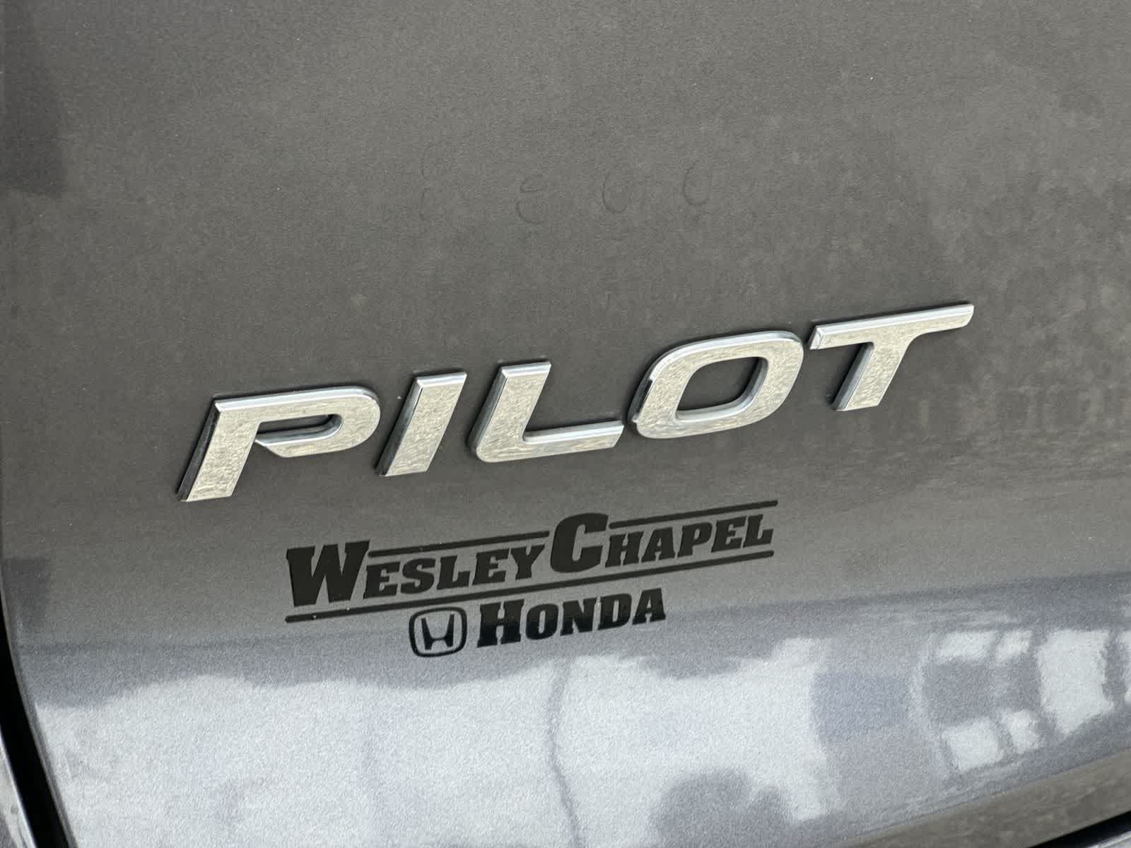 Used 2018 Honda Pilot Elite image 11