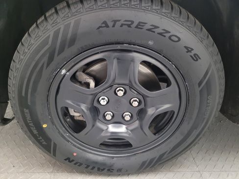 Used 2020 Jeep Compass Sport image 31