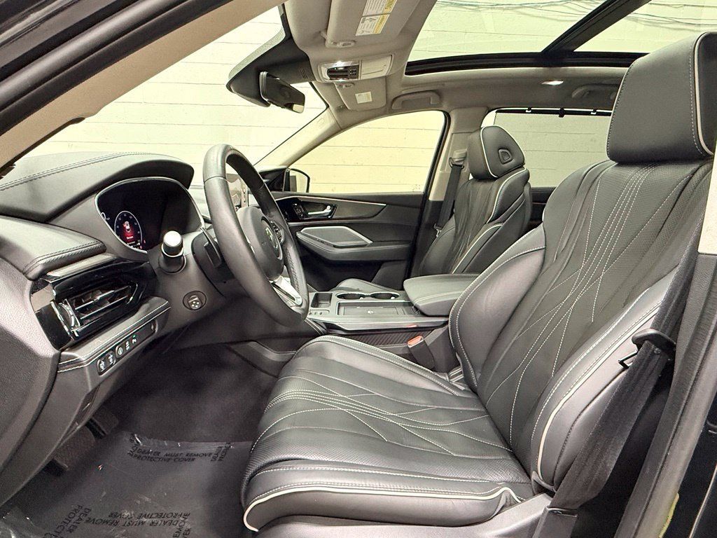 Used 2025 Acura MDX w/ Advance Package AWD/4WD image 30