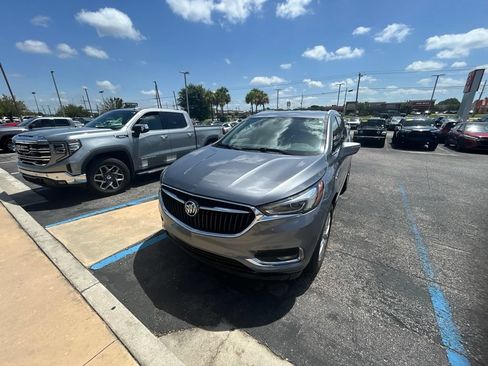 Used 2018 Buick Enclave Essence w/ Trailering Package AWD/4WD image 1