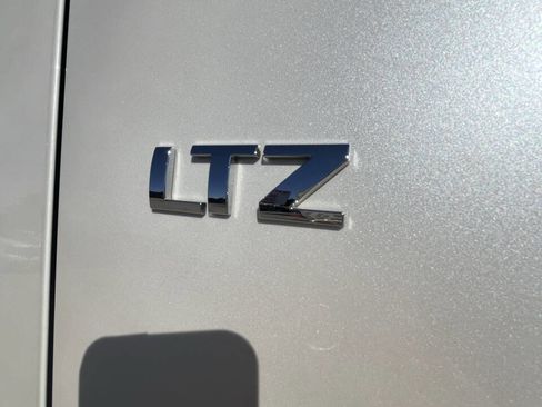 Used 2011 Chevrolet Suburban LTZ image 22