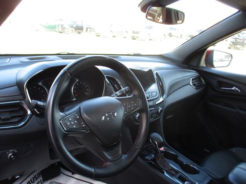 Used 2024 Chevrolet Equinox RS w/ RS Leather Package image 13