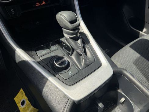 Certified 2025 Toyota RAV4 LE image 17