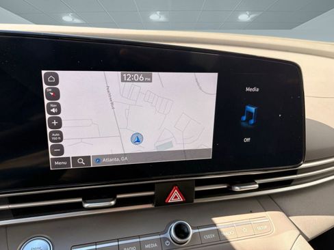 Used 2023 Hyundai Elantra SEL w/ Convenience Package image 27