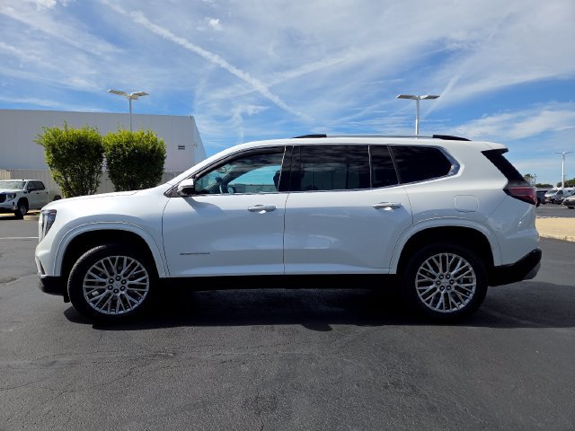 Certified 2024 GMC Acadia Denali w/ LPO, Floor Liner Package AWD/4WD image 17