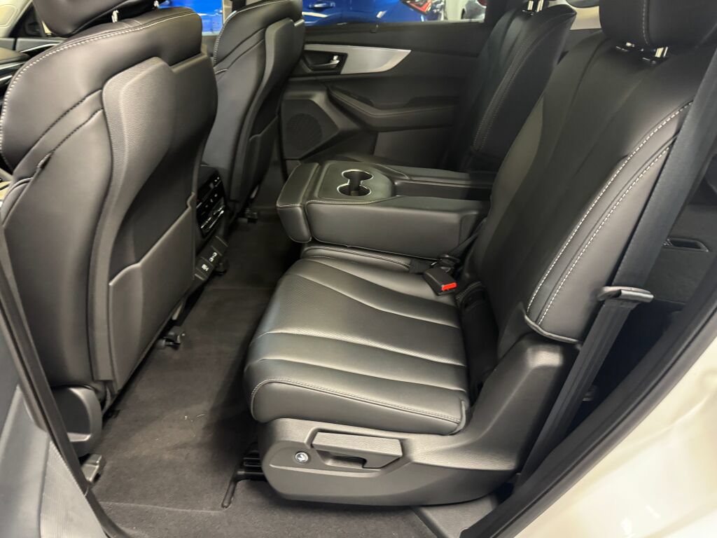 Certified 2024 Acura MDX w/ Technology Package AWD/4WD image 35