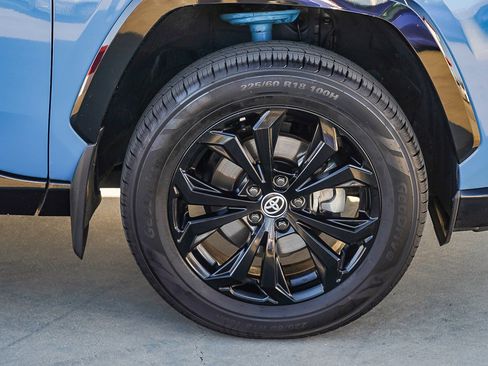 Used 2023 Toyota RAV4 XSE image 11