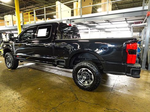 Used 2024 Ford F350 Platinum w/ Tremor Off-Road Package AWD/4WD image 4