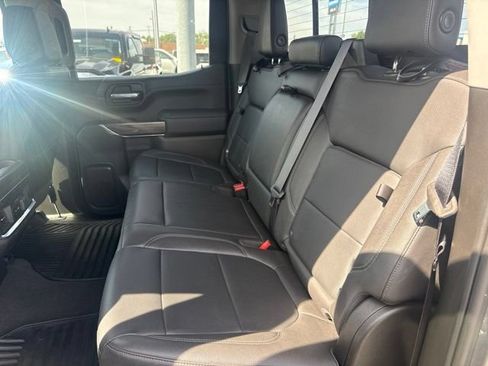 Used 2022 Chevrolet Silverado 1500 LTZ w/ Technology Package AWD/4WD image 30