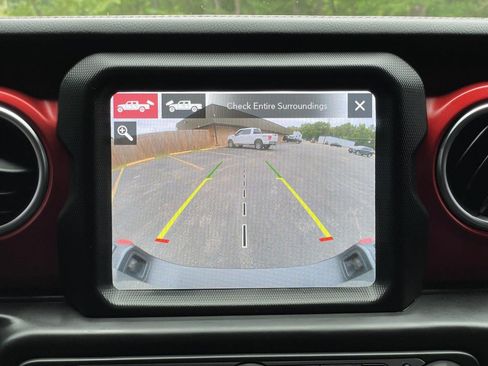 Used 2021 Jeep Gladiator Rubicon w/ Dual Top Group AWD/4WD image 25