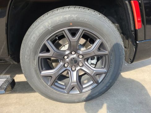 New 2026 Jeep Grand Wagoneer Limited image 22