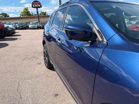 Used 2019 Nissan Rogue SL w/ Premium Package AWD/4WD image 30