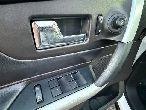 Used 2011 Ford Edge SEL w/ 202A Rapid Spec Order Code image 21
