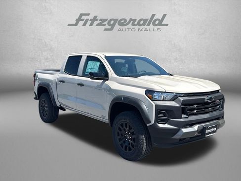 New 2026 Chevrolet Colorado Trail Boss AWD/4WD image 1