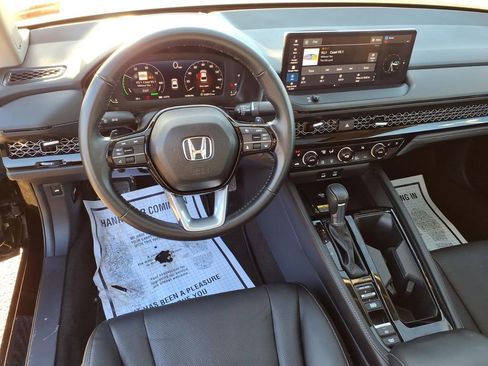 Used 2024 Honda Accord Touring image 16