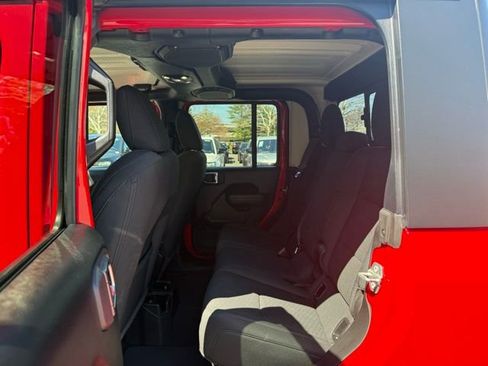 Used 2022 Jeep Gladiator Sport image 26